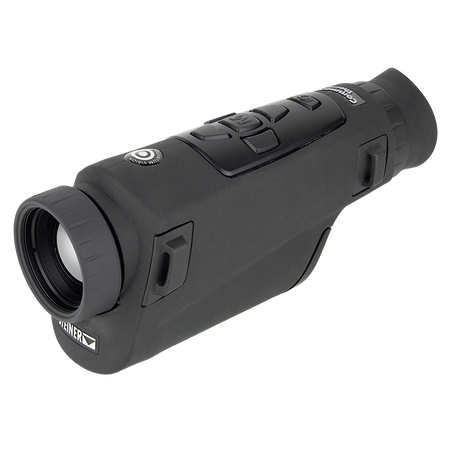 Steiner Commander Thermal – Seitenansicht mit STEINER-Logo und ergonomischem Handgurt, USB-Anschluss sichtbar