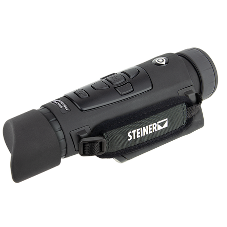 Steiner Commander Thermal – Schrägansicht von hinten-oben, Bedientasten und Okular sichtbar