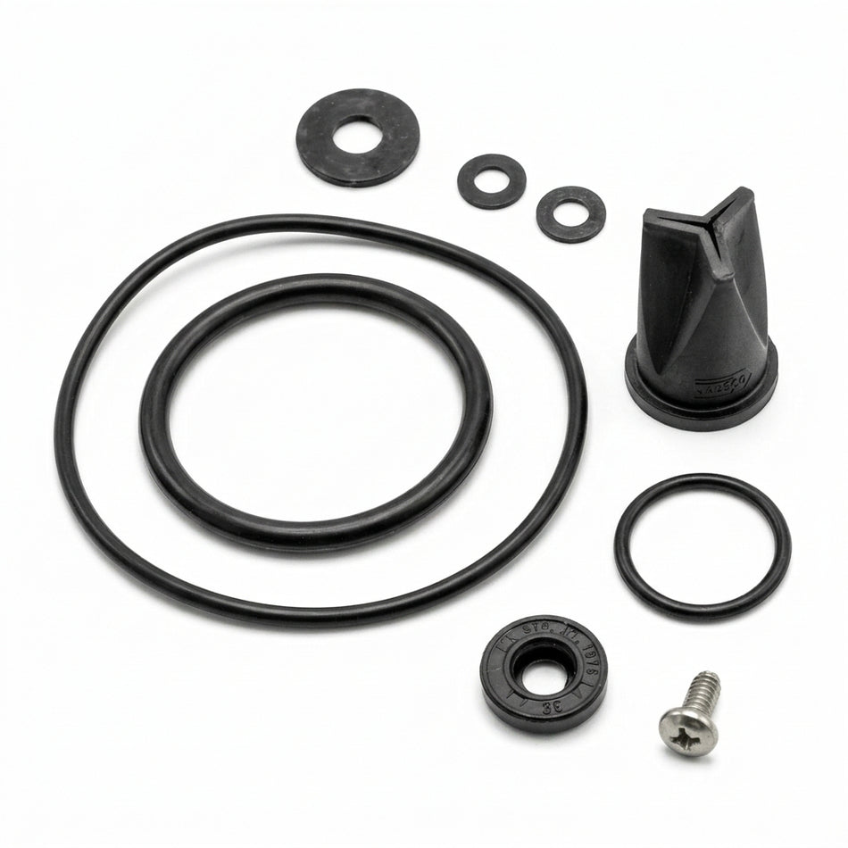 JABSCO 38595-1000 Servicekit A für Quiet Flush E2 38045 und 38245 mit schwarzem Joker-Ventil, drei O-Ringen, Wellendichtung, Dichtscheiben und Schraube auf weißem Hintergrund.