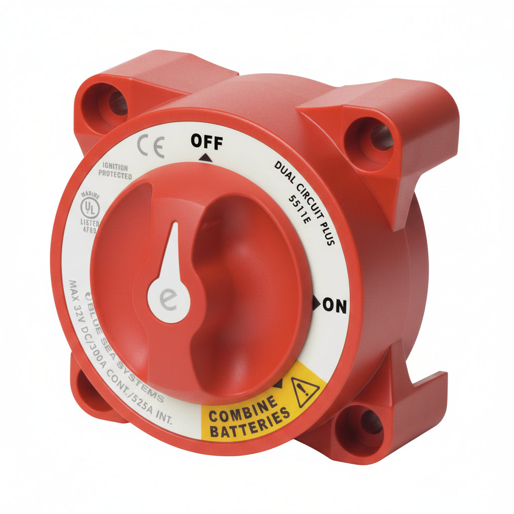 Blue Sea Systems BS5511E Dual Circuit Plus Batterieschalter e-Series rot – Frontansicht mit ON/OFF/Combine Markierung
