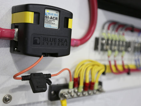 Blue Sea Systems SI-ACR BS7610 Rückansicht – Start Isolation Automatic Charging Relay