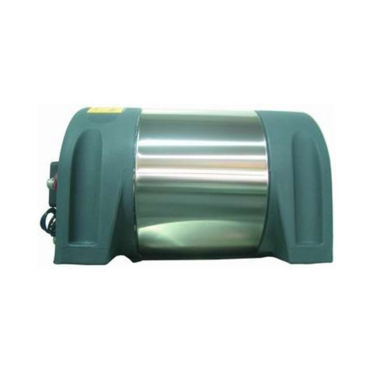 SIGMAR MARINE COMPACT INOX Warmwasserboiler in Seitenansicht mit glänzendem silberfarbenem Metallmantel zwischen grünen Gehäuseenden, längliche Bauform vor weißem Hintergrund.