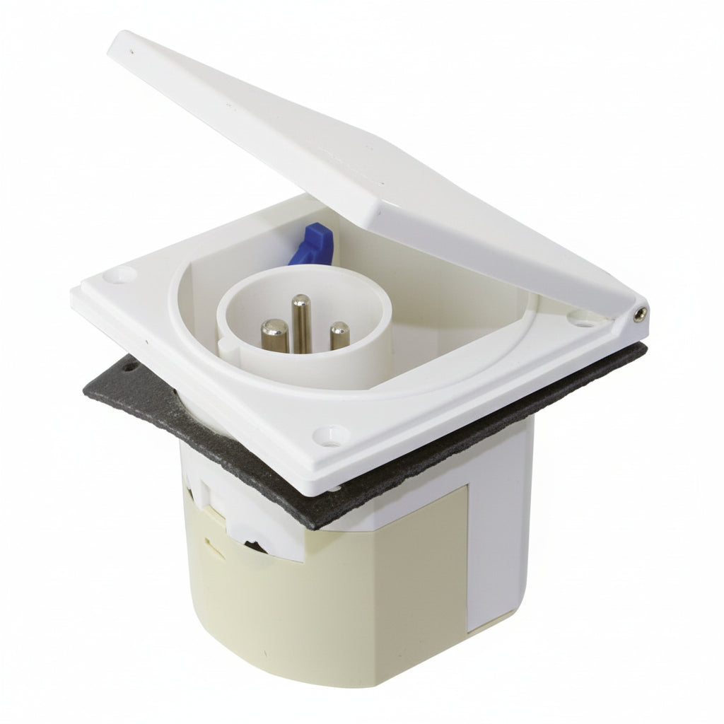 CEE Einbau-Wandstecker 230V 16A 3-polig Weiß mit Klappe IP44 Caravan