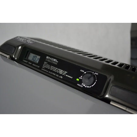 ENGEL Kompressor-Kühlbox MT45F-S 12/24/230V 40L mit Display