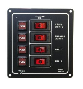 Schaltpaneel 4-fach mit Sicherungen - 37A Aluminium vertikal Schaltpaneel