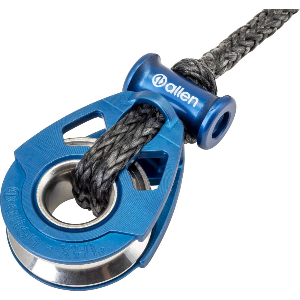 ALLEN Leinenknochen blau im Einsatz mit einem ALLEN Tii Dynamics Block und Soft Attachment