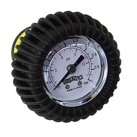 BRAVO Manometer LP0119A10 bis 1 bar mit Doppelskala bar und psi, schwarzer stoßschützender Gummiummantelung und Bajonett-Anschluss