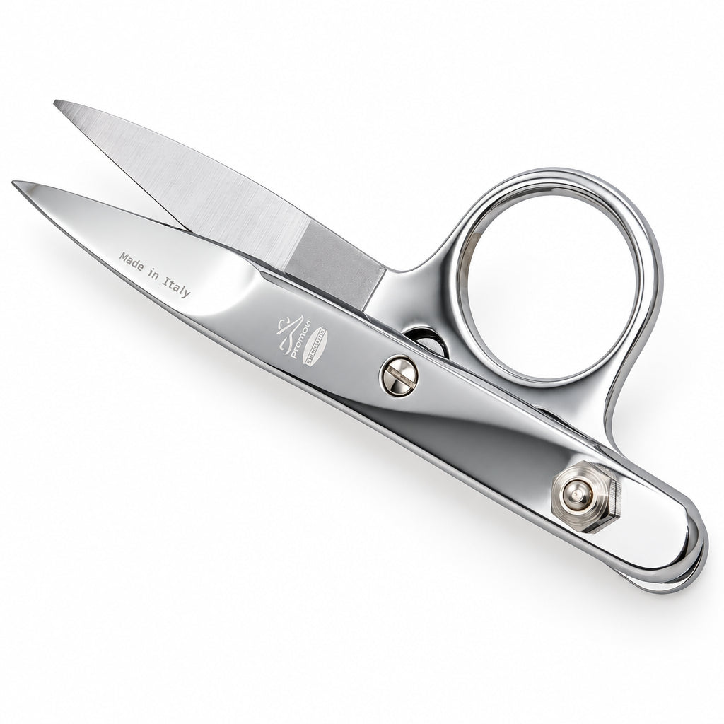 Fadenschere Einring-Weberschere RQ203761, glanzpolierter Edelstahl, Made in Italy, Detailansicht der gebogenen Klinge