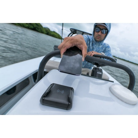 SCANSTRUT ROKK Wireless Nano Qi-Ladehalterung 12/24V 10W IPx6 wasserdicht