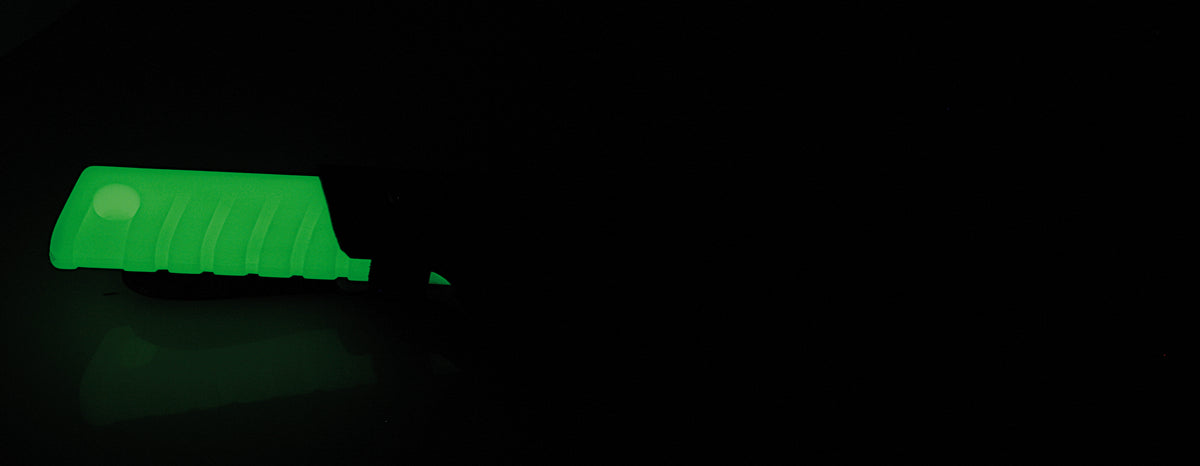 WICHARD Matrosenmesser – Edelstahl 1.4567, fluoreszierender Griff, Lederscheide