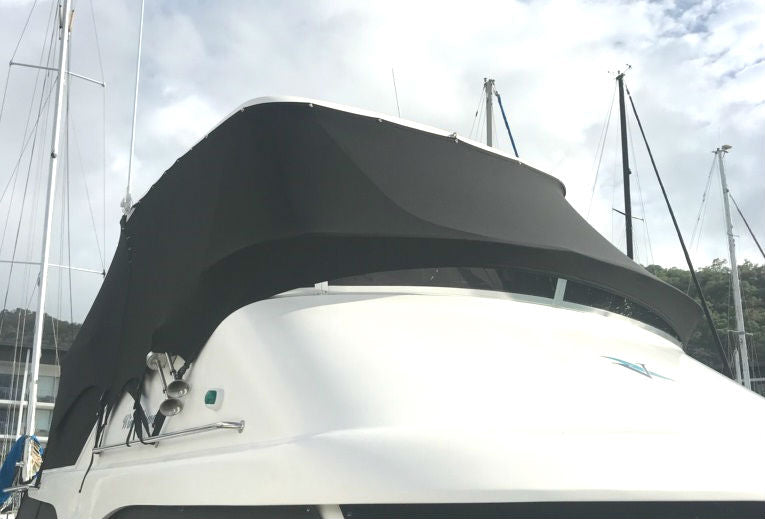 WEATHERMAX® 3D - Elastischer Persenningstoff mit 3D-Stretch-Technologie